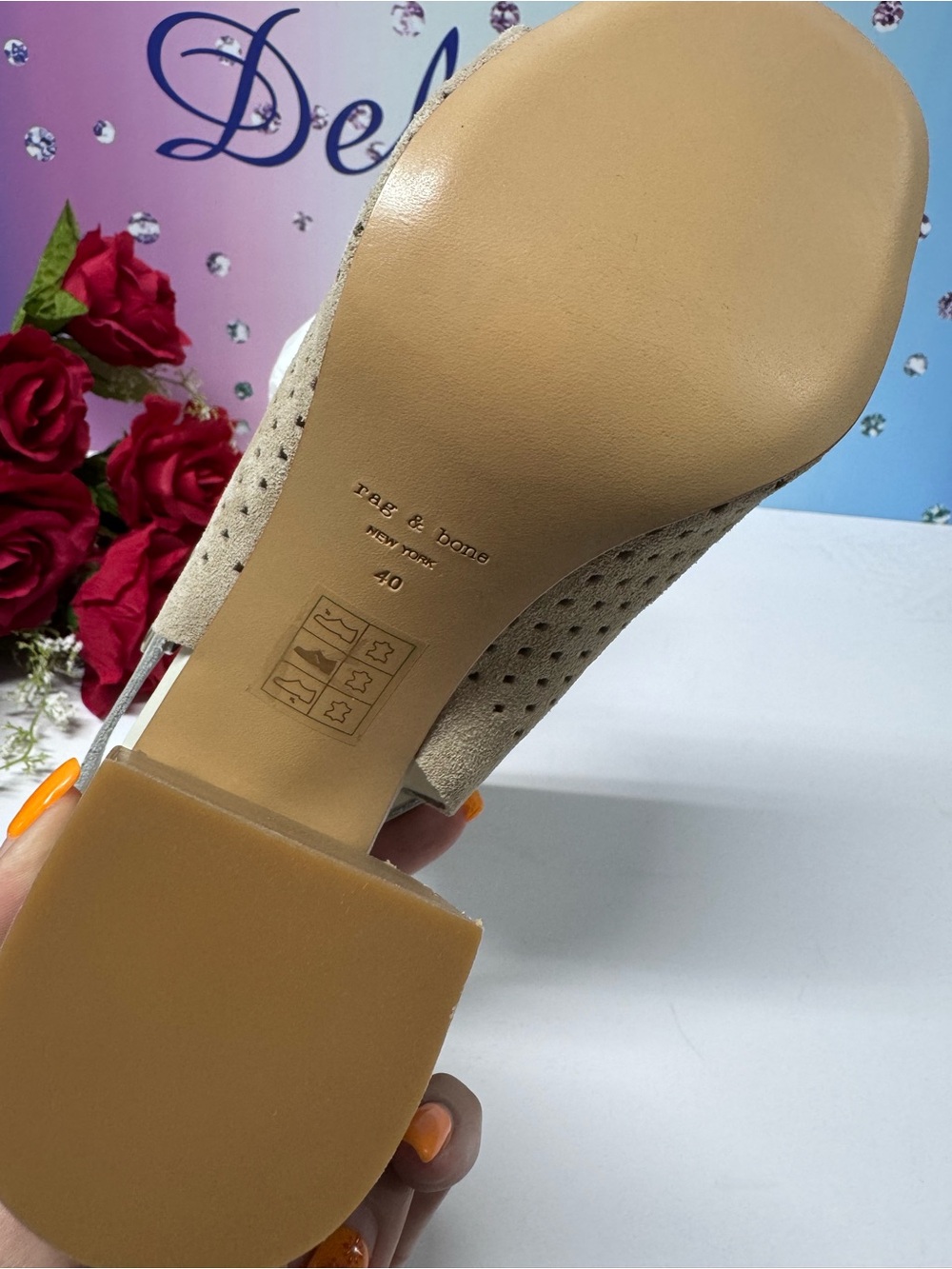 🇮🇹$500 LEIGH SUEDE SLINGBACK HEELS - Picture 5 of 8